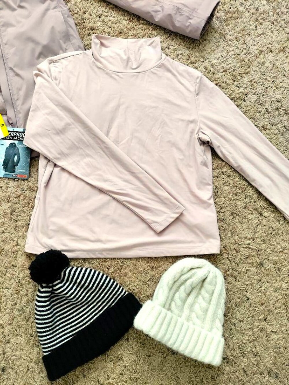 Women's brand new waterproof jacket with free new long sleeve shirt and caps - Picture 10 of 10
